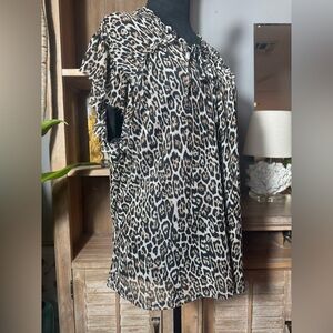 Zoey & Leelo Leopard Print Flutter Short Sleeve Top Size 2X